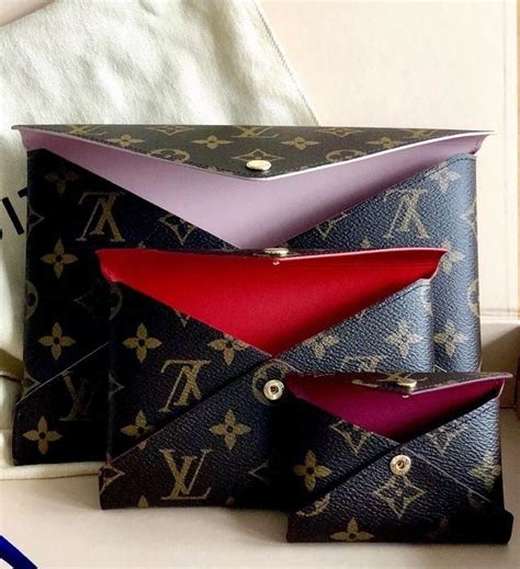 envelope louis vuitton wallet